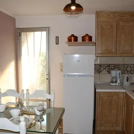 Holiday home Vasilis House *